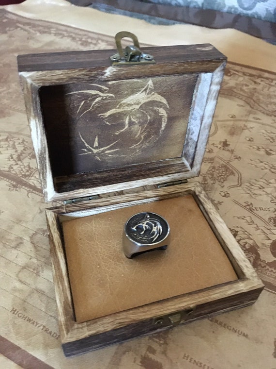 New premium Witcher Stainless Steel Wolf Signet Ring gift set