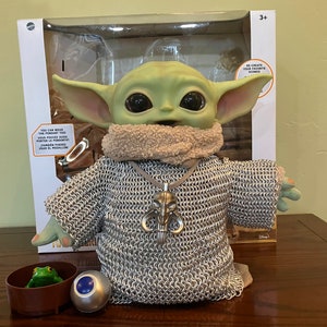 11&quot; Manadalorian Grogu with Beskar Chainmaille Tunic
