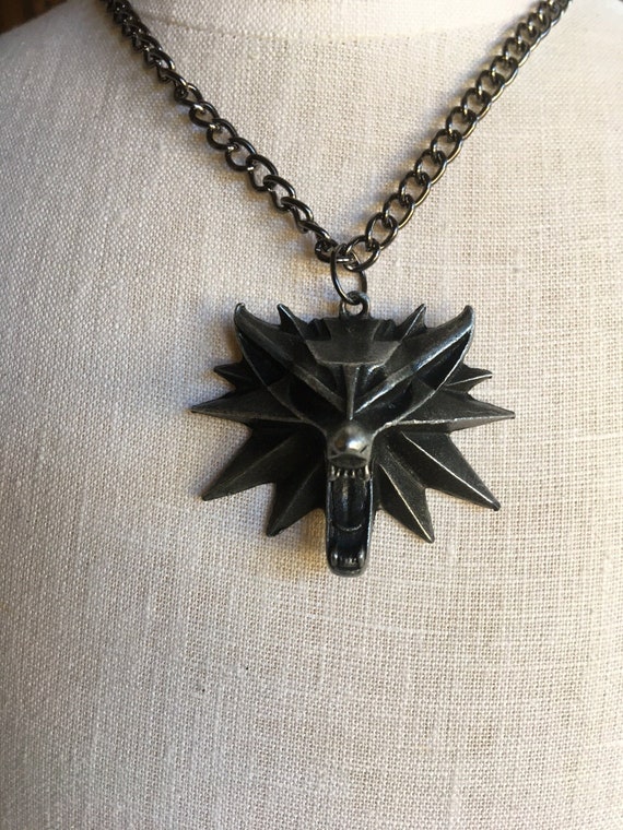 White Wolf Necklace - Etsy 
