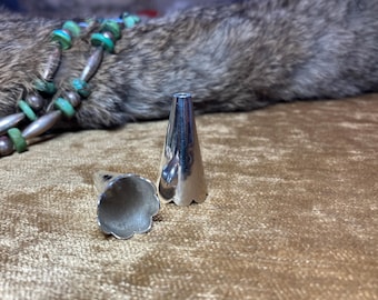 Großloch-Sterlingsilber-Kegel für Quasten & Kunsthandwerk - Bogenkante