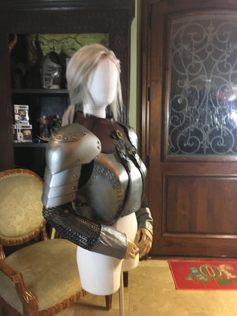  Ciri  of Cintra Armor Theatrical Quality Costume Chest 
