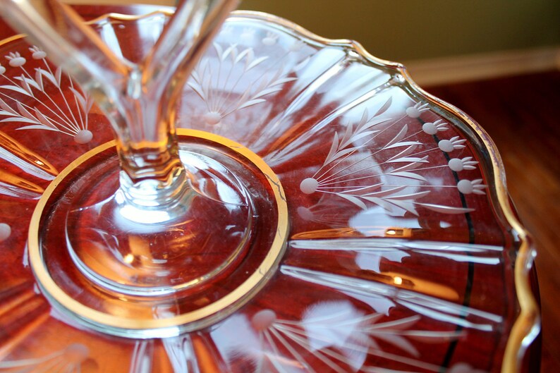 Line 15310 Tiffin Glass Dessert Cake Sandwich Tea Tray Center Handle Server