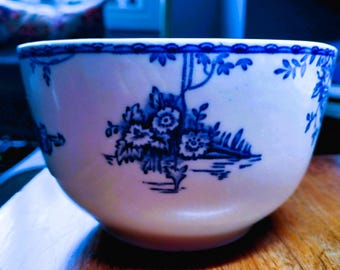 Miska z wzorem Lahaya, falisty brzeg, transferware | Grindley Co, Anglia | Niebiesko-biała ceramika | 5 1/4 cala