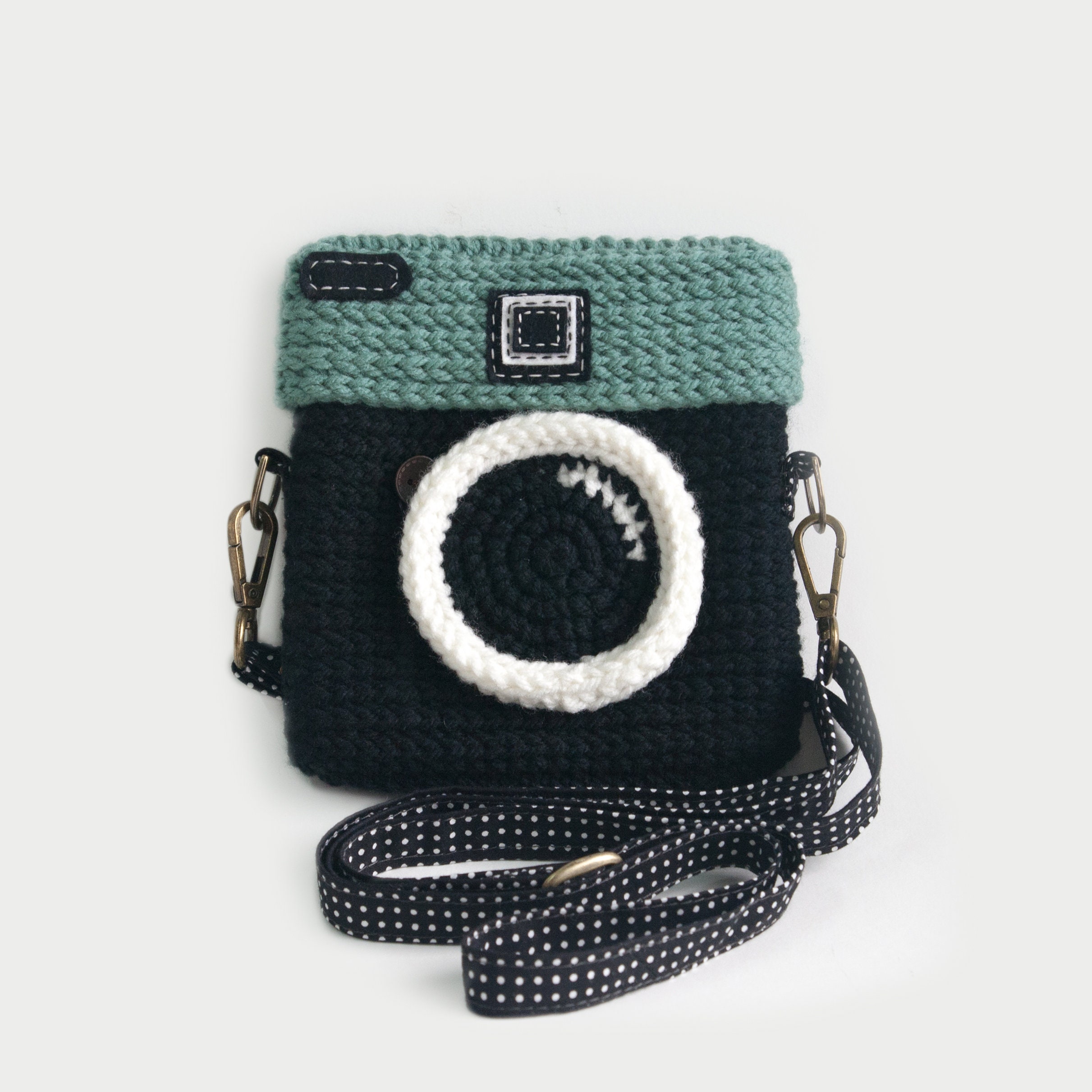 crochet camera purse