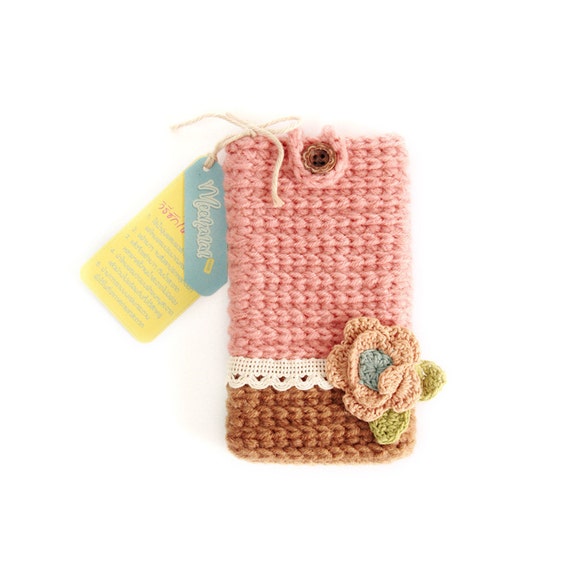 Items similar to Vintage Cell Phone Case 1 on Etsy