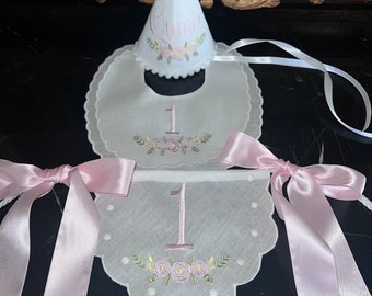 Embroider Banner-Wall Banner First Birthday-Monogram Hat and Banner-Pastel Pink Banner-Classic Highchair Banner-Birthday Bib-Floral Theme