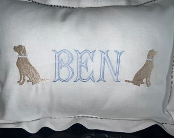 Exquisites personalisiertes Baumwollhohl-Babykissen für das Kinderzimmer-Monogramm-Babykissen-Babypartygeschenk-gelbes Labrador-Bettwäschekissen