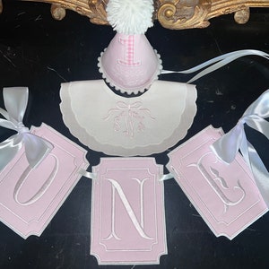 Personalized Embroider Applique One Highchair Banner-First Birthday Wall Banner-Girl Pastel Pink Banner-Cake Topper-Double Scalloped Bow Bib