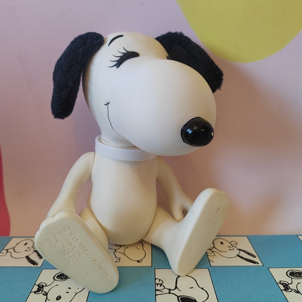 Figurine coréenne vintage Snoopy/Fifi en plastique