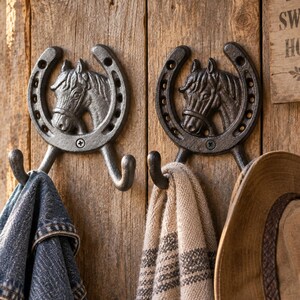 Horse Head Horseshoe Wall Hook, Cast Iron Double Coat Hanger, Tack Room Key Holder, Equestrian Barn Decor, Towel Hook, Horse Lover Gift