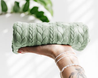 Stoffen zitzak met structuur in stoffig groen – rekwisietenset voor newbornfotografie
