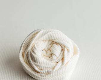 Set met zitzakwikkels voor newbornfotografie – Zachte, elastische studioaccessoires (ecru)
