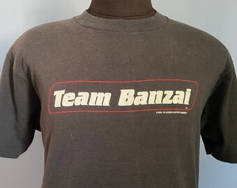 Vintage 80s Adventures of Buckaroo Banzai movie T-Shirt: 1984 Team Banzai - MEDIUM