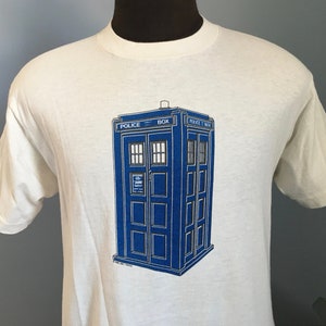 80s Vintage Doctor Who 1982 BBC tv Tardis T-Shirt - MEDIUM