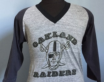 80s Vintage Oakland Raiders Los Angeles nfl football raglan cropped half T-Shirt - MEDIUM