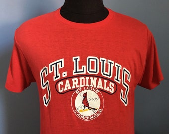 StranStarsBest 80s Vintage Louisville Cardinals University Go Cards Go! NCAA College T-Shirt - Small