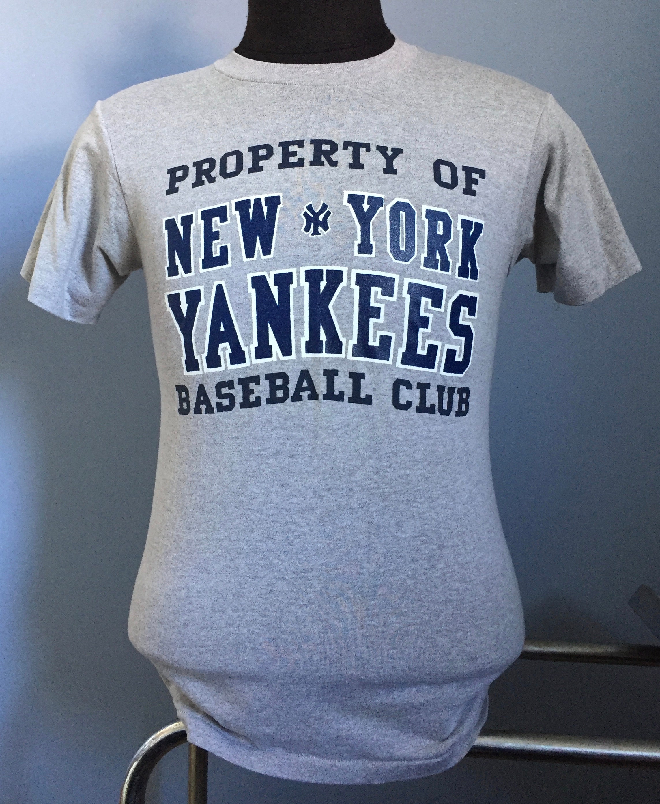StranStarsBest 80s Vintage New York Yankees Property of Baseball Club MLB T-Shirt - Small
