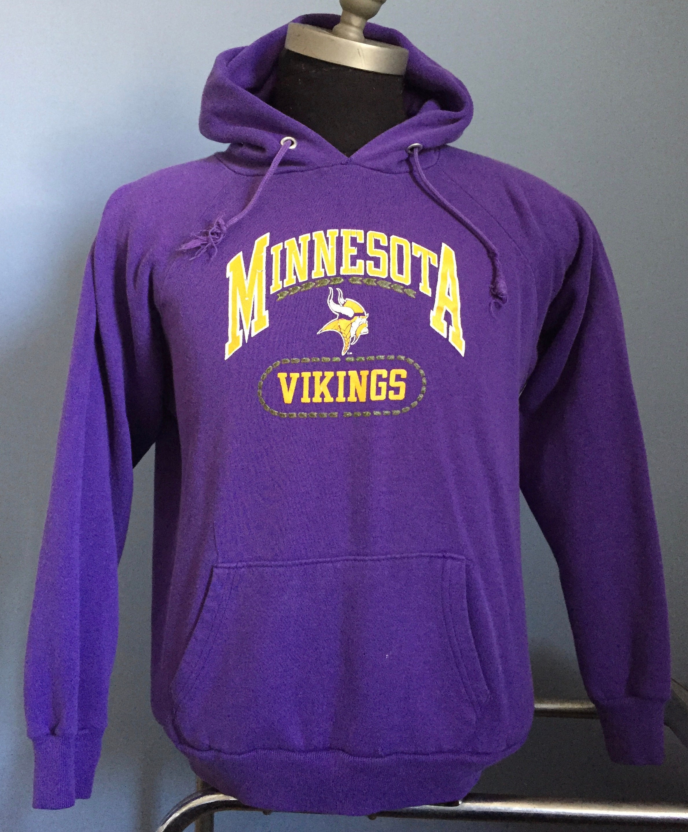 StranStarsBest 80s Vintage Minnesota Vikings NFL Football Hoodie Hooded Sweatshirt - Small