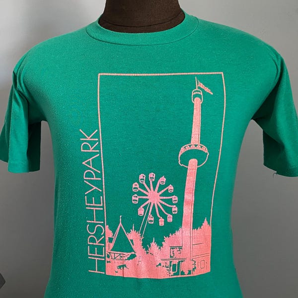Vintage 80s Hersheypark T-Shirt: hershey park - SMALL