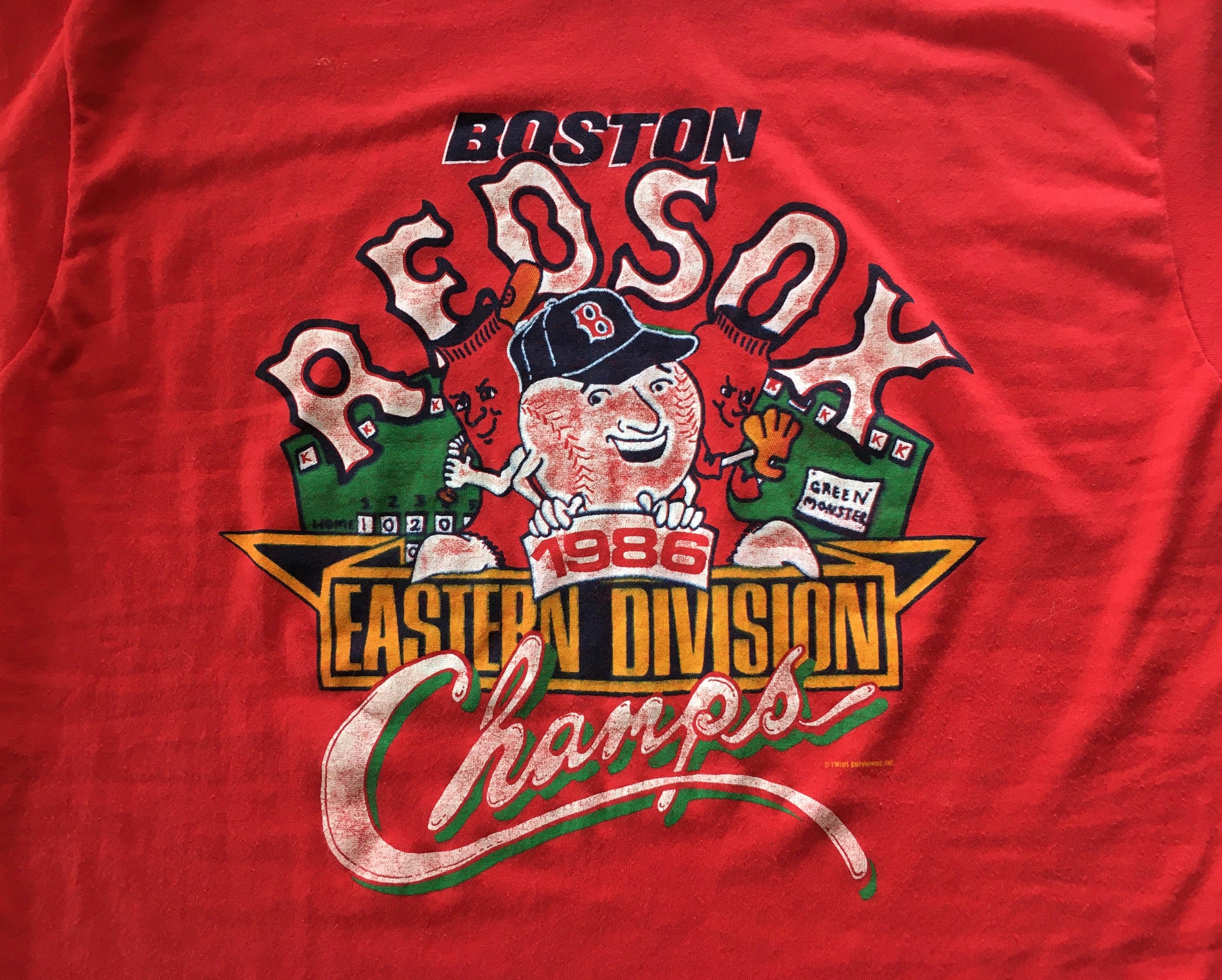 Vintage 80s Boston Red Sox T-Shirt Large fits Medium Baseball 1986