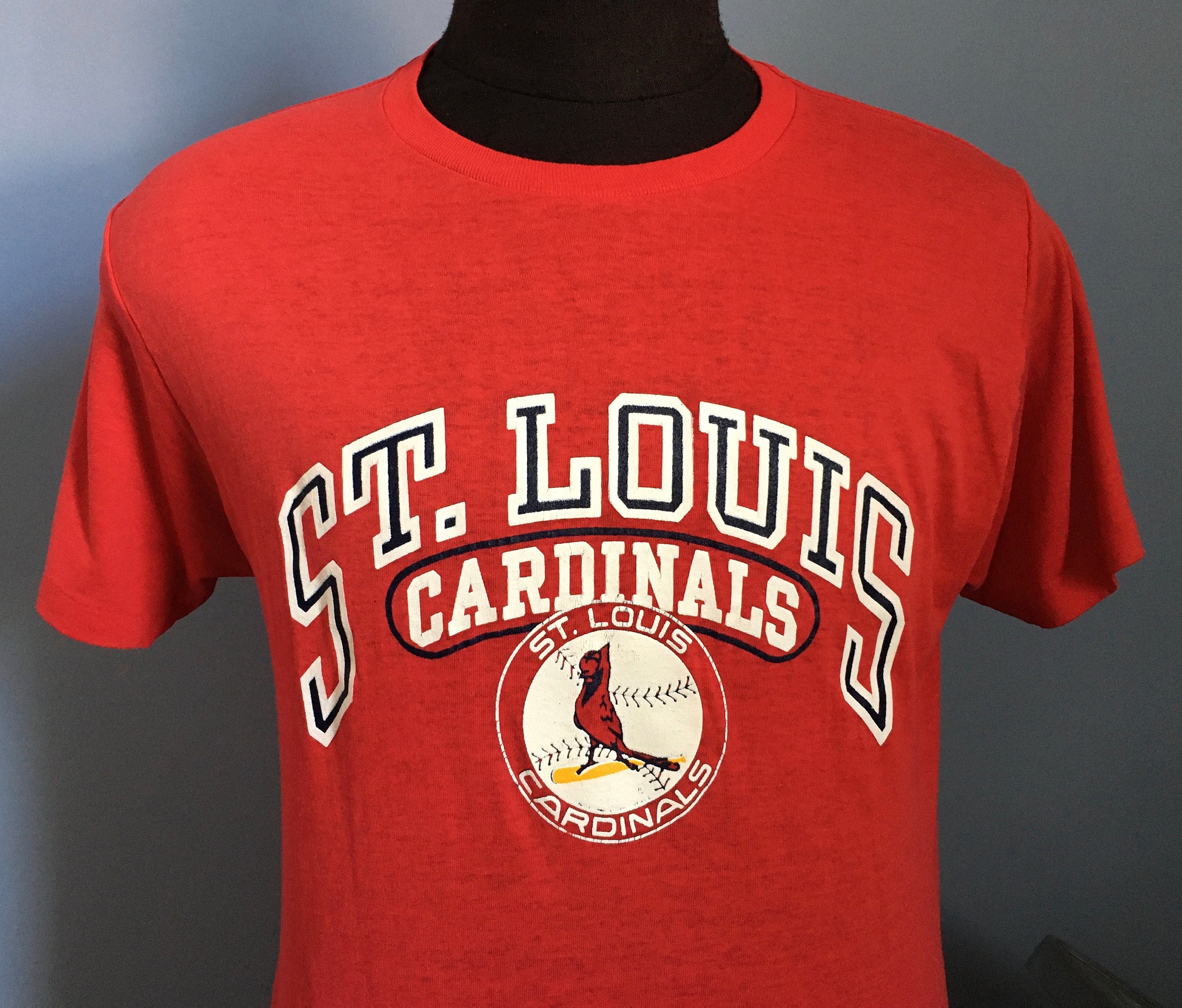 St Louis Cardinals Mens T-shirt XL Short Sleeve Embroidered Graphic Red  Vintage