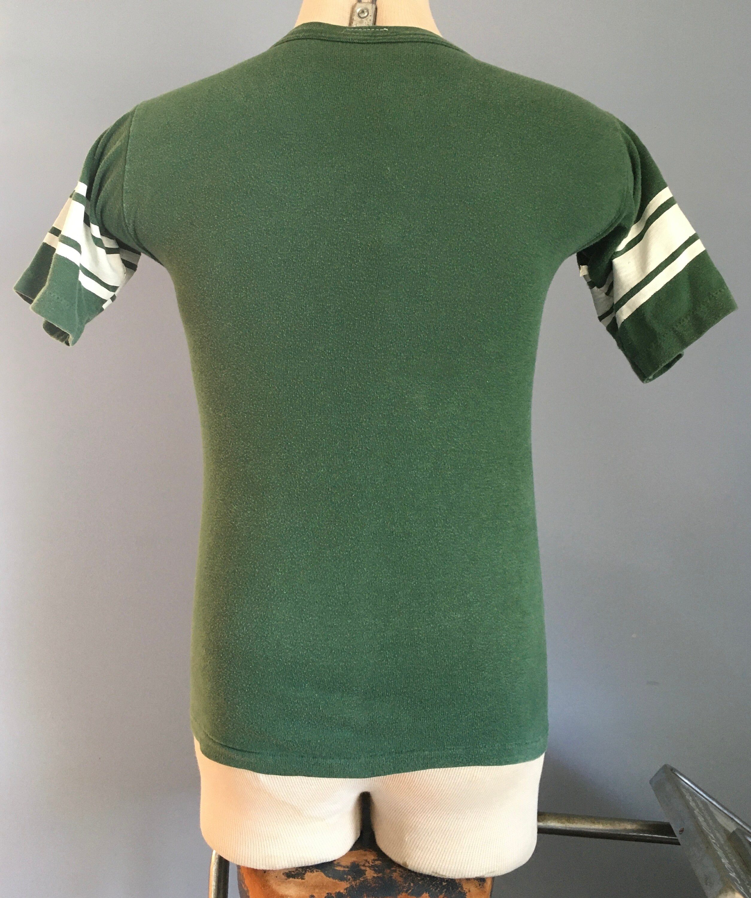 【希少】vintage NFL Green Bay Packers シャツ NFL Green Bay Packers Graphic Green T-Shirt (Size S