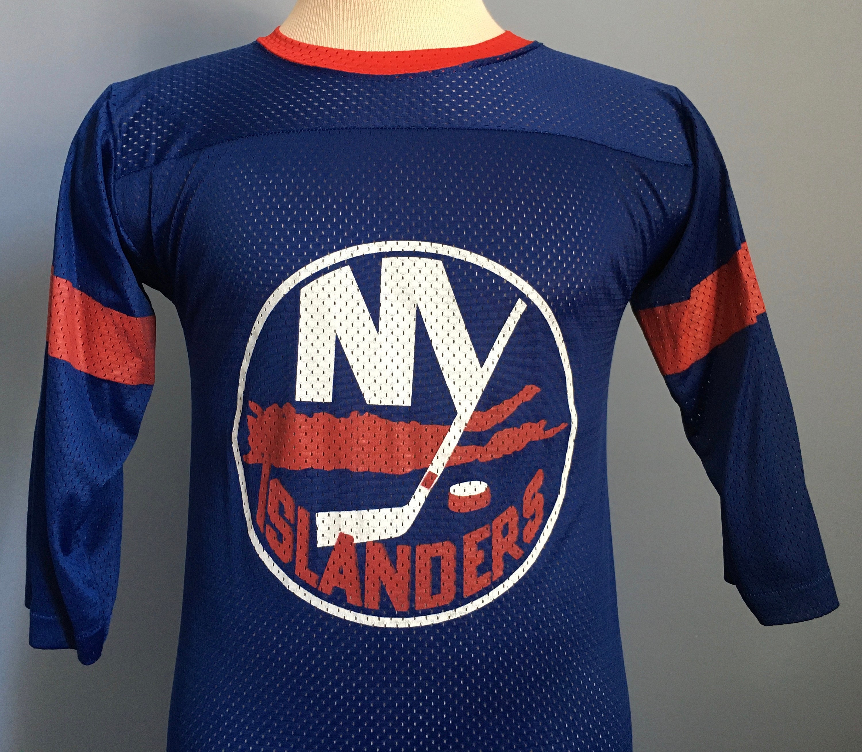 NEW YORK ISLANDERS VINTAGE NHL CCM HOCKEY JERSEY BOYS YOUTH L/XL GREAT  CONDITION