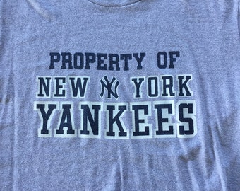 80s Property of the New York Yankees Baseball Club t-shirt Small - The  Captains Vintage