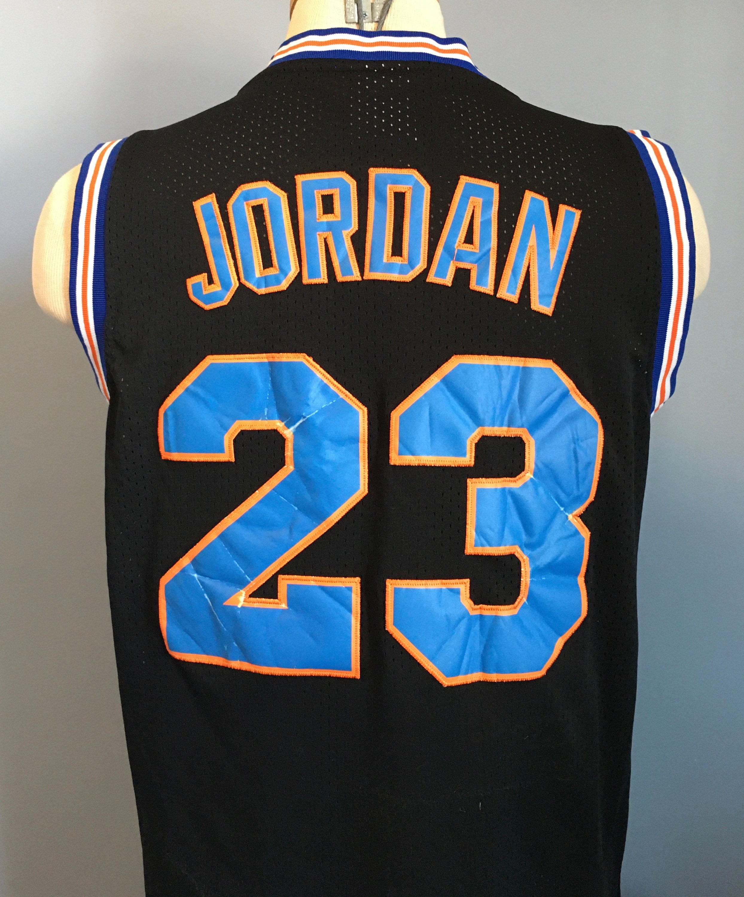 Michael Jordan Space Jam Jersey - #23 Tune Squad - Black (Medium), Jerseys  -  Canada