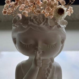 Maceta para plantas de niña Keracraft, jarrón con forma de busto para flores secas, figura decorativa blanca "Pssst", mini maceta con forma de cabeza de planta, regalo bohemio para novia