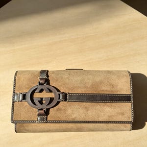 Authentic Vintage Gucci Suede Interlocking G Royal Continental Wallet (Circa 2004)