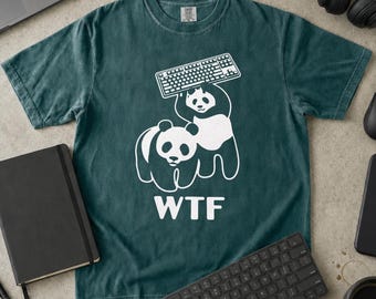 Divertente maglietta da sviluppatore WTF Panda, regalo sarcastico per programmatori, maglietta Comfort Colors