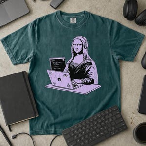Maglietta da sviluppatore con la Gioconda, regalo per programmatori appassionati di storia dell'arte, maglietta grafica Comfort Colors