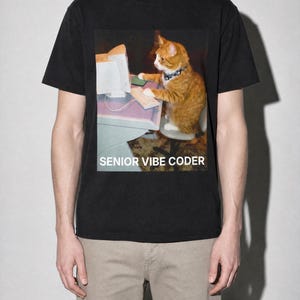 Senior Vibe Coder Cat T-Shirt, Funny Programmer Gift, Comfort Colors Tee