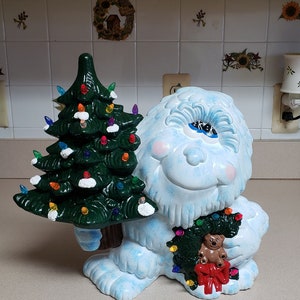 Abominable Snowman Tree Topper, Pose-able Arms Funny Unique Felt  Chimpanzees Hugger Christmas Xmas Home Party Decor