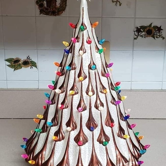 Christmas tree 2024 lava lamp