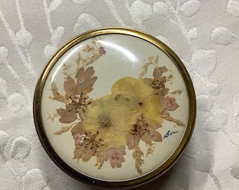 Vintage signed Dried Flowers Decorative Brass Metal Trinket Tin Box Kathy Bell