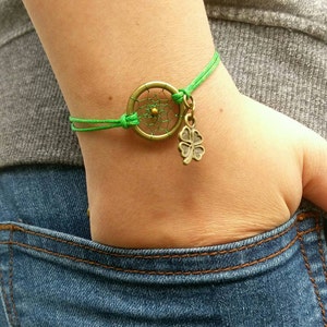 Dreamcatcher bracelet St. Patrick&#39;s Day, green,  with shamrock charm, bohostyle, spring, clover bracelet