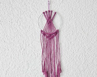 Small Macrame Dreamcatcher violet, Boho Decoration, Home Decor, Macrame Wallhanging