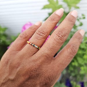 Beaded Ring RAINBOW, colorful boho flower ring in rainbow colors, elastic ring, hippie ring