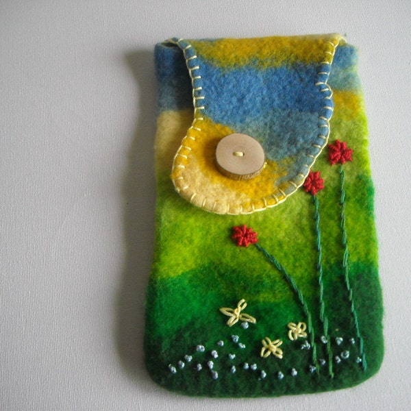 kindle case, kindle cover, hand felted kindle case,gadget case