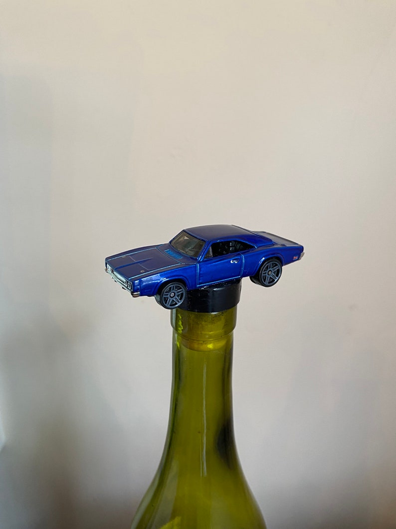 Great classic car gift for a wine or liquor bottle. Chevelle Bottle Topper