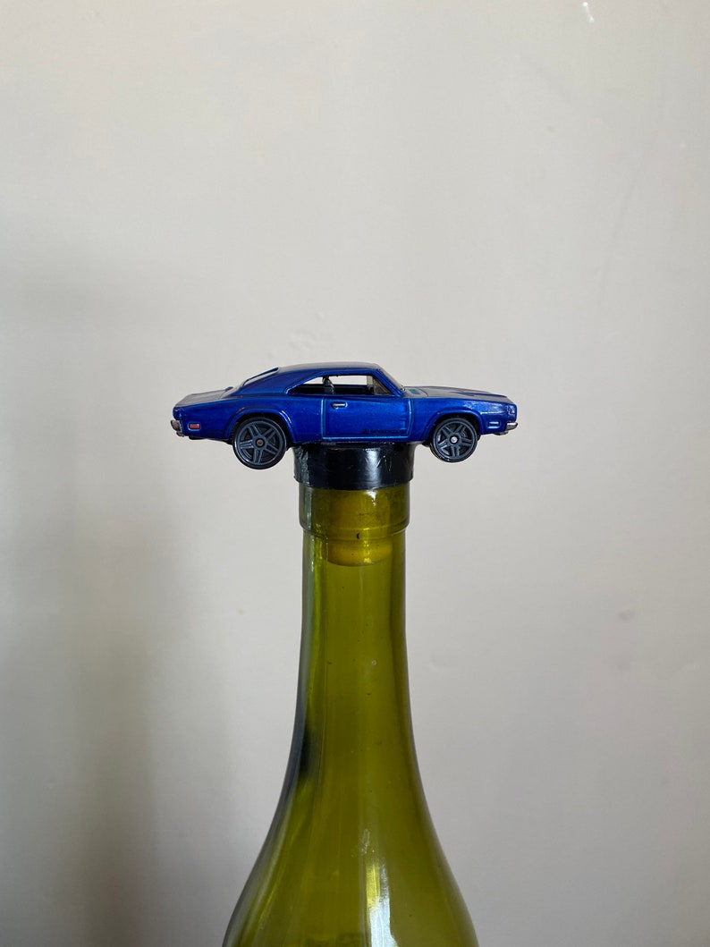 Great classic car gift for a wine or liquor bottle. Chevelle Bottle Topper