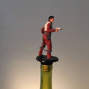 Star Wars Wine Bottle Stopper, Poe Dameron can decorate your bar in style. image 3