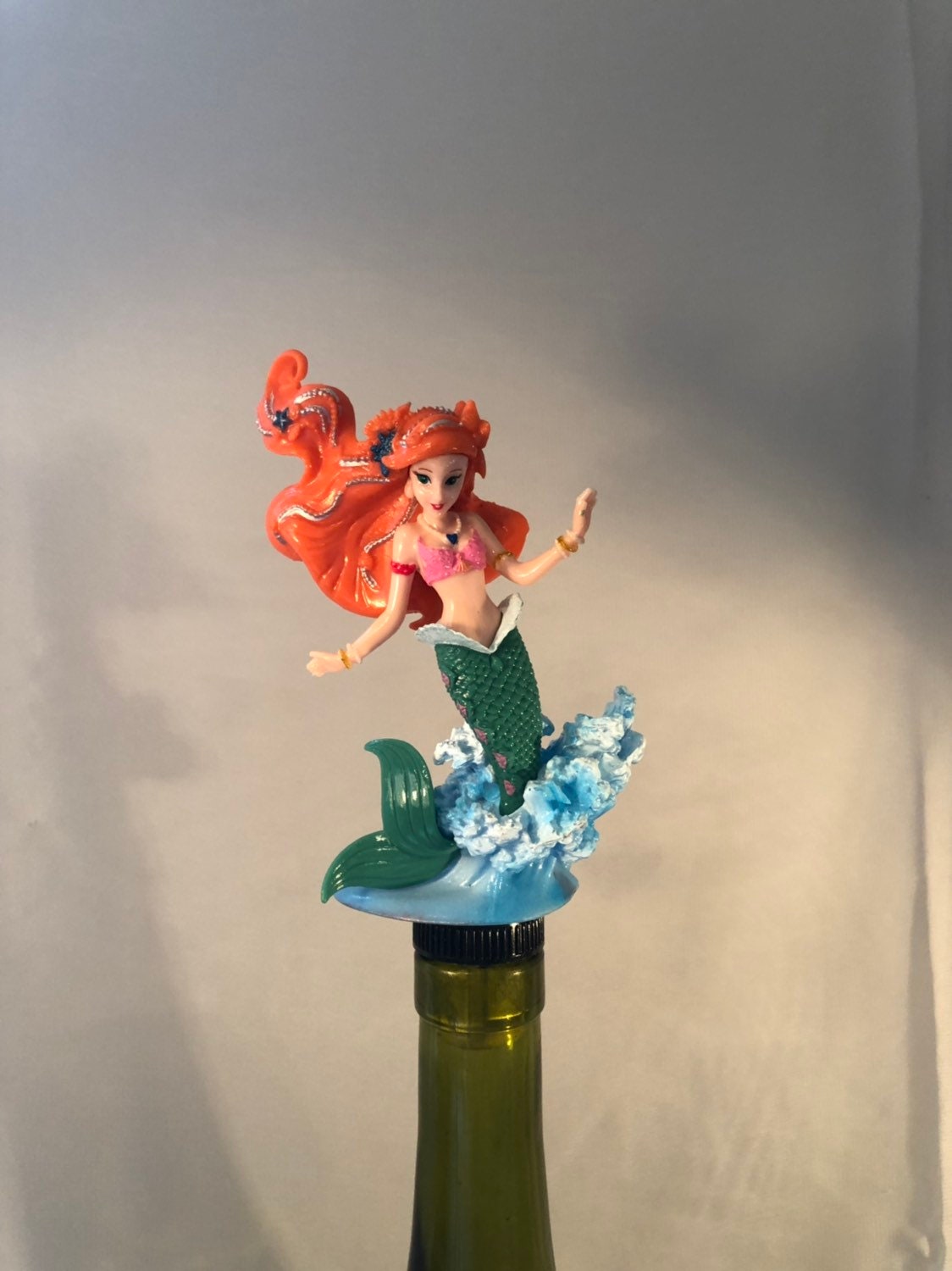 Flessenstop kleine zeemeermin versier een fles wijn of sterke drank, geweldig idee cadeau voor haar, handgemaakt met handgeschilderde details op elk stuk!