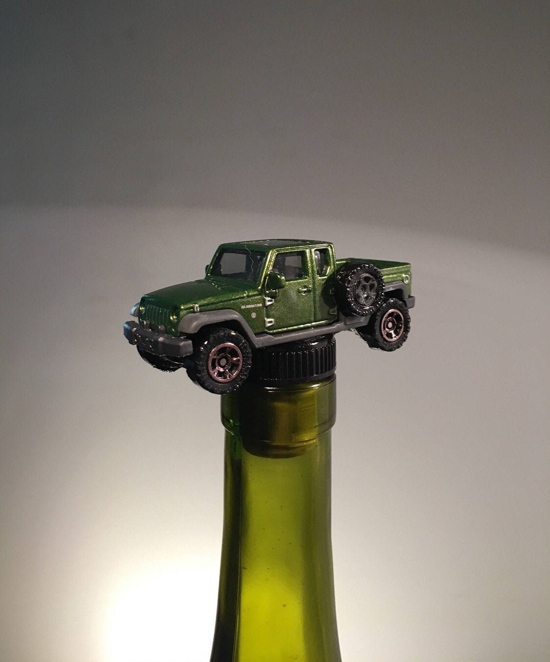 JEEP GIFT WINE STOPPER FREE SHIPPING 