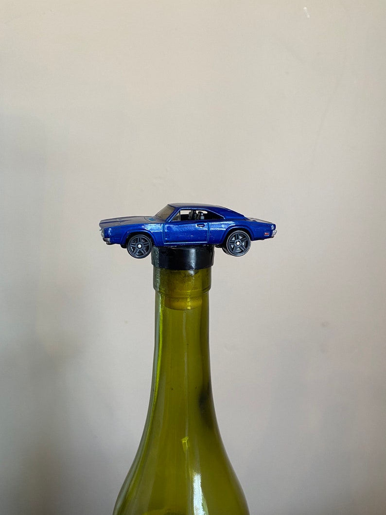 Great classic car gift for a wine or liquor bottle. Chevelle Bottle Topper