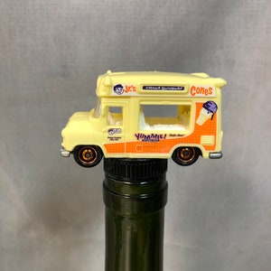 Ice Cream Truck Truck Bottle Stopper, Food Truck, Ice Cream Delivery driver, great gift for truck driver. Wine and bar gift, kitchen Decor. image 3