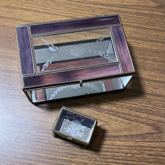 Glass and brass jewelry and ring boxes - image 10