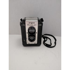 Vintage Argus Seventy-five TLR Box Camera 620 Film Lumar 75mm Lens Black Silver